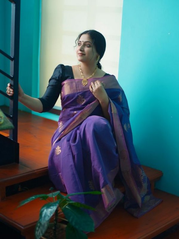 Anu Sithara Malayalam Actress 2020 Images 9508