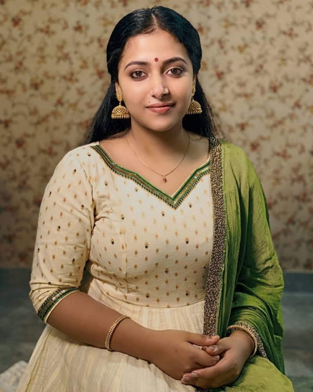 Film Actress Anu Sithara 2020 Wallpaper 3144