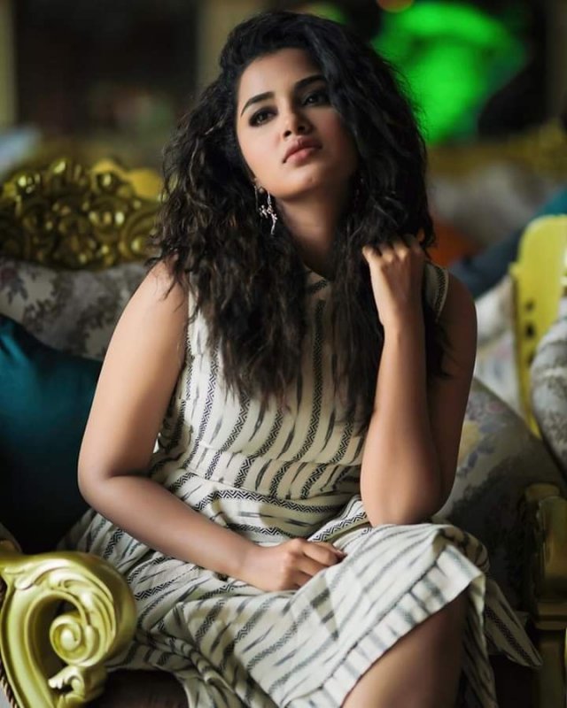 Latest Albums Film Actress Anupama Parameswaran 6073