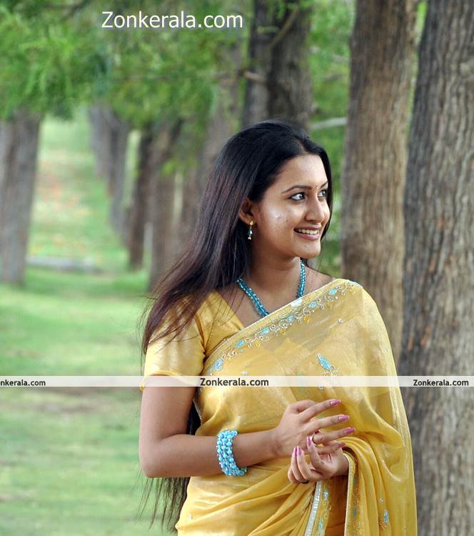 Actress Aswathy Ashok Photo 9