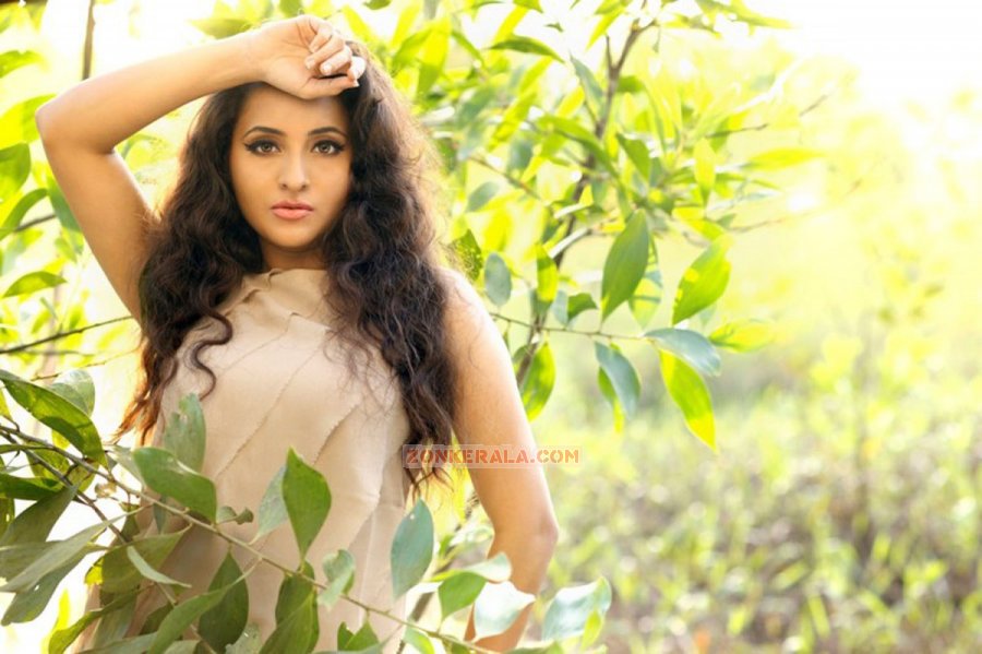 Actress Bhama 8506