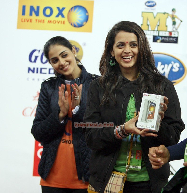Bhavana And Genelia At Ccl 4 635