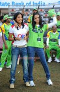 Bhavana With Priyamani 904