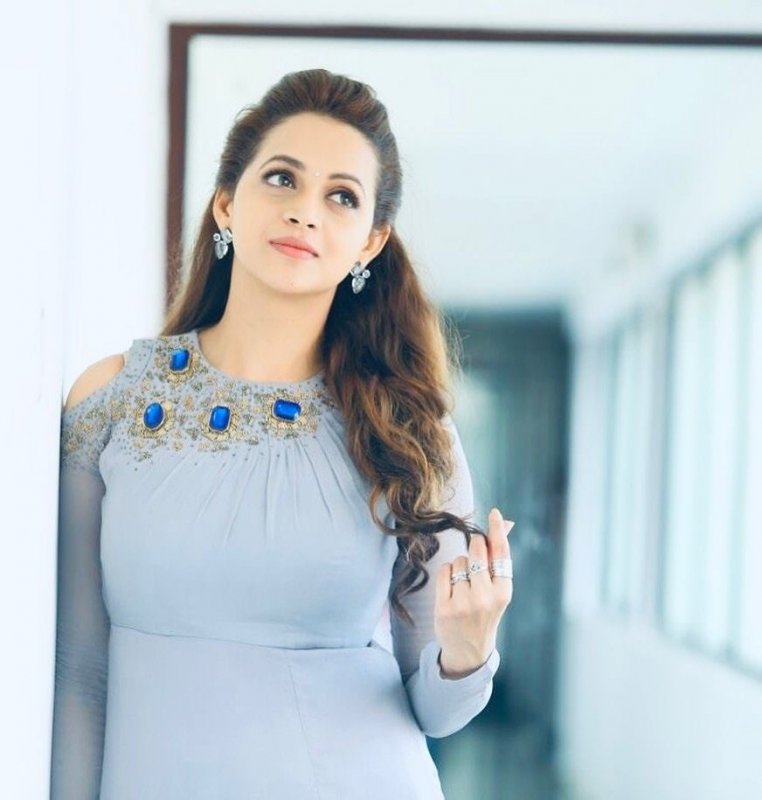 Latest Stills Heroine Bhavana 5190