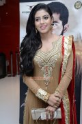 Iniya Stills 2618