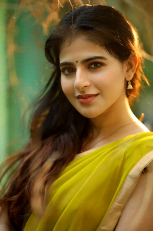 2020 Pic Iswarya Menon Malayalam Actress 705