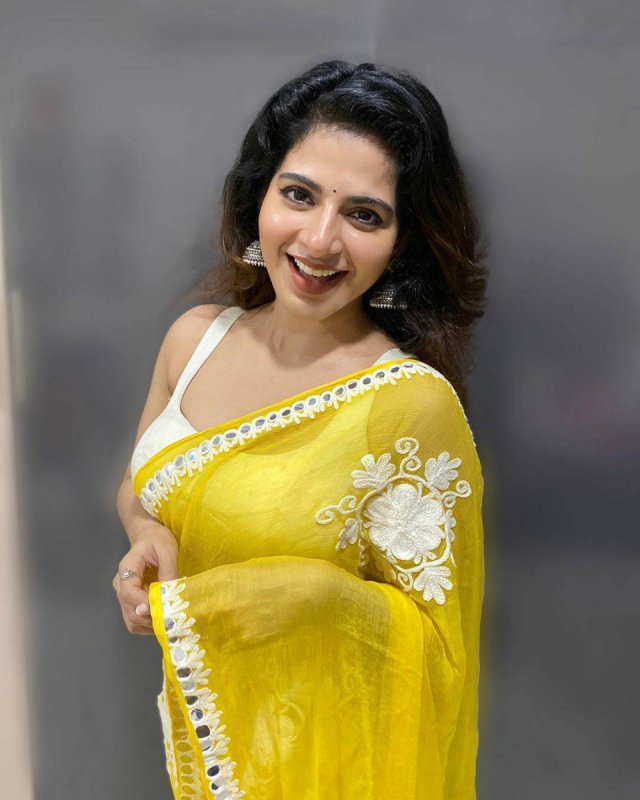 Malayalam Heroine Iswarya Menon 2020 Galleries 4782