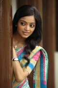 Janani Iyer 5285