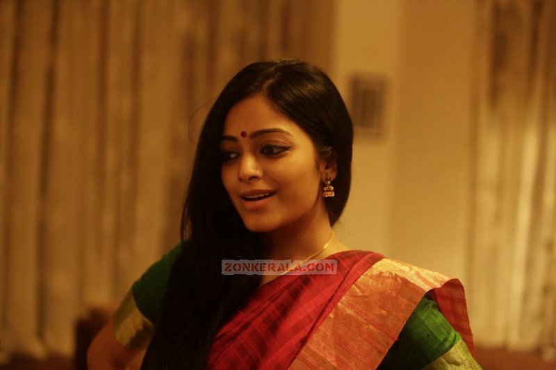 Jun 2015 Gallery Heroine Janani Iyer 3506