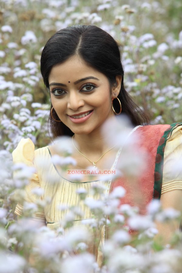 Malayalam Actress Janani Iyer 7416