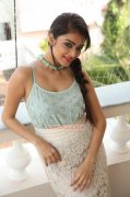 New Photos Movie Actress Janani Iyer 8866