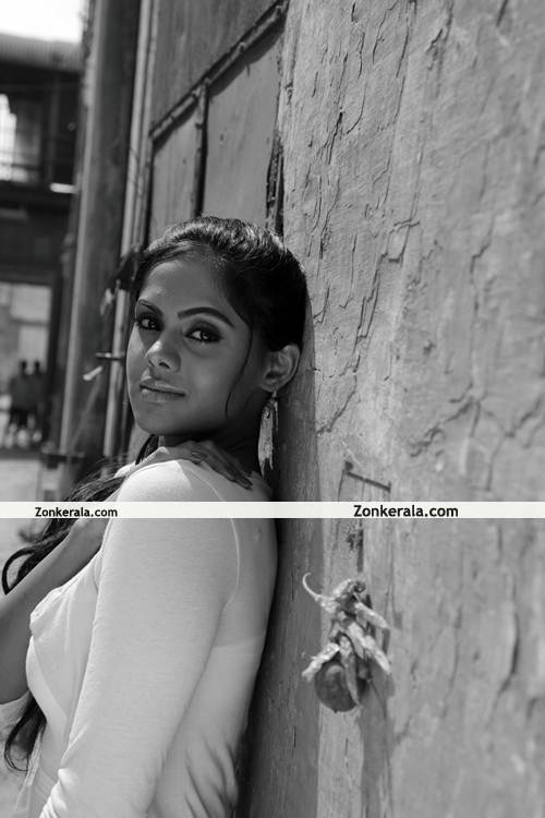 Karthika Nair Pictures 8