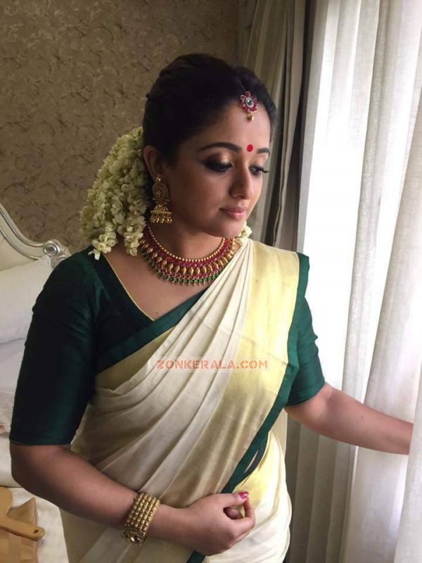 New Albums Kavya Madhavan Cinema Actress 8884