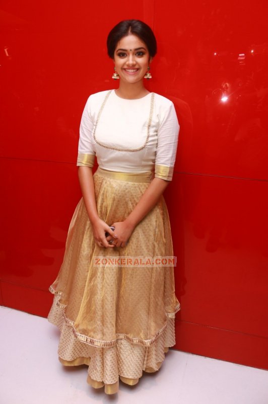 Keerthi Suresh Malayalam Actress Wallpapers 8545