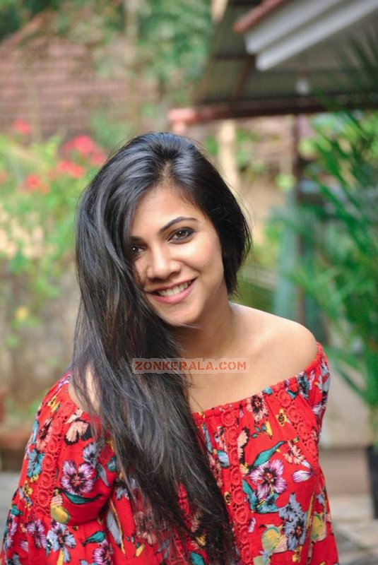 Latest Wallpapers Madonna Sebastian Malayalam Actress 7098