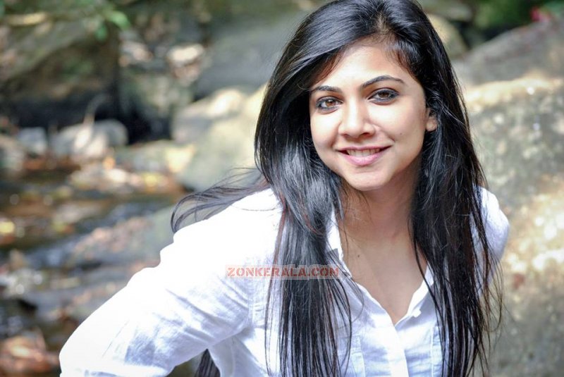 New Photos Film Actress Madonna Sebastian 3477