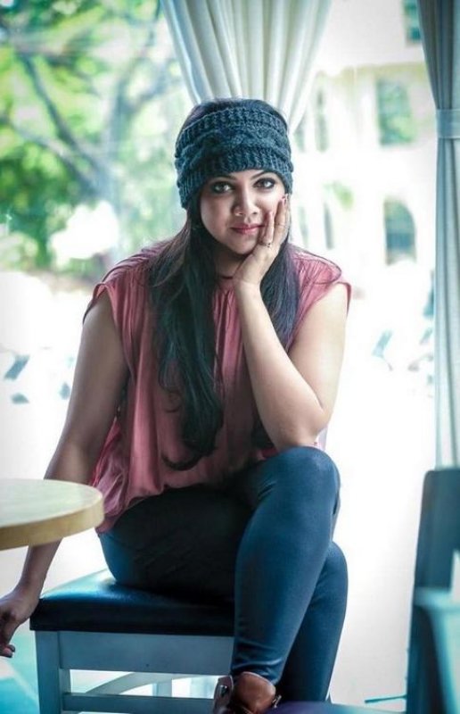 Photos Malayalam Heroine Madonna Sebastian 1029