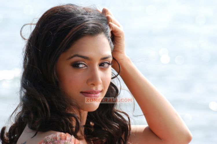 Actress Mamta Mohandas Stills 3775