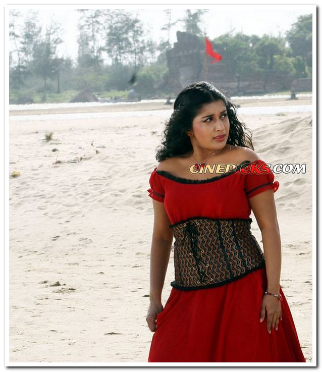 Meera Jasmine Still 08