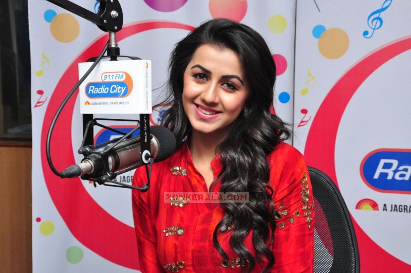 2016 Images Nikki Galrani 4648