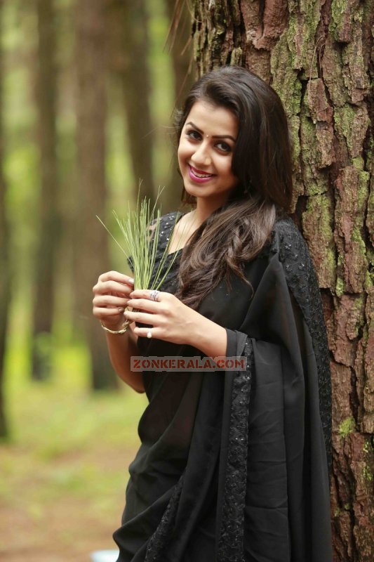 Recent Pic Nikki Galrani 354