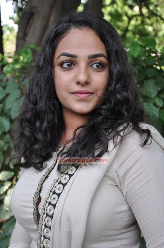 Cinema Actress Nithya Menon Photos 9813