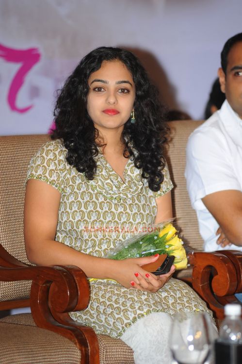 Malayalam Actress Nithya Menon Stills 3260