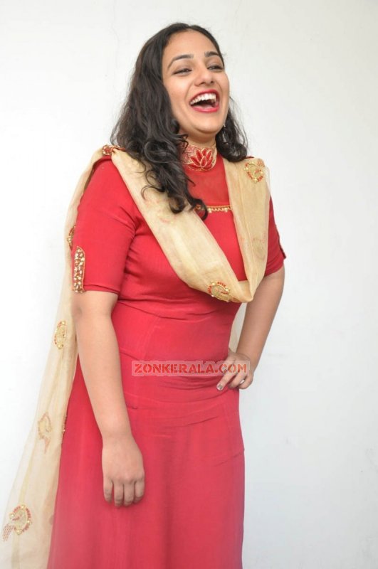 New Image Malayalam Heroine Nithya Menon 5627
