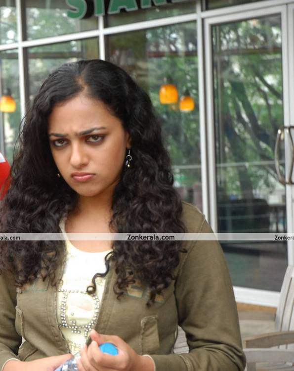 Nithya Menon Pics7