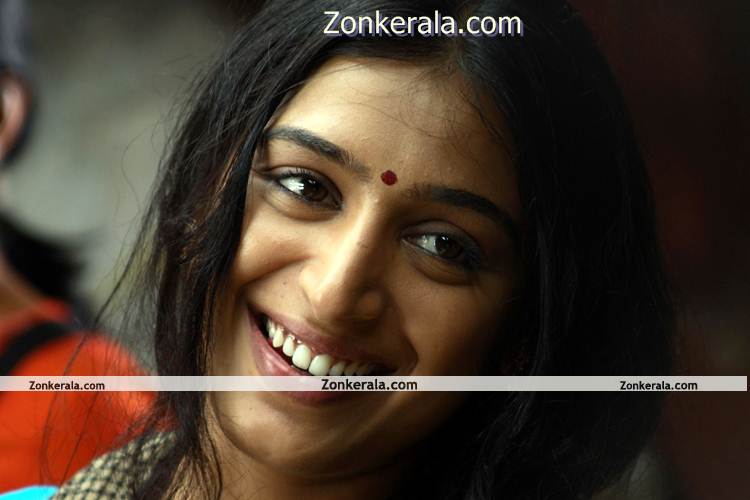 Actress Padmapriya New Picture10