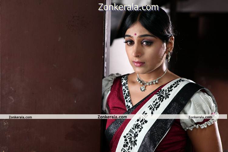 Actress Padmapriya New Picture2