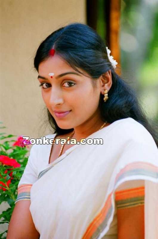 Padmapriya Photo 02