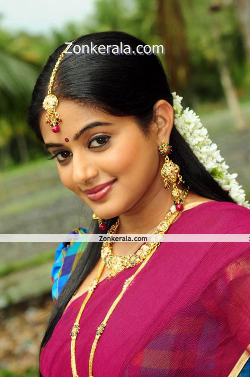 Priyamani New Picture005