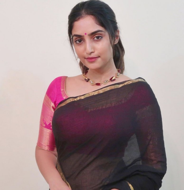 Reba Monica John Film Actress 2020 Still 3944