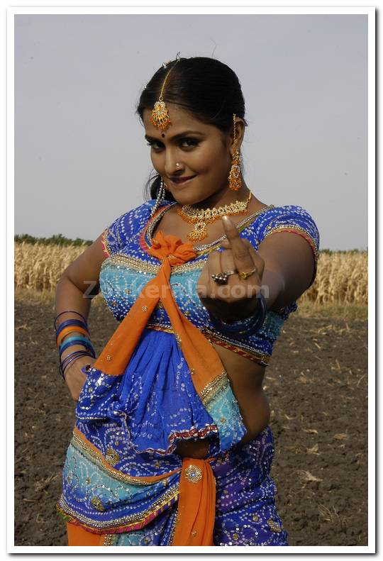 Remya Nambeesan Stills 1