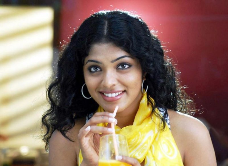 2020 Image Rima Kallingal Cinema Actress 5056