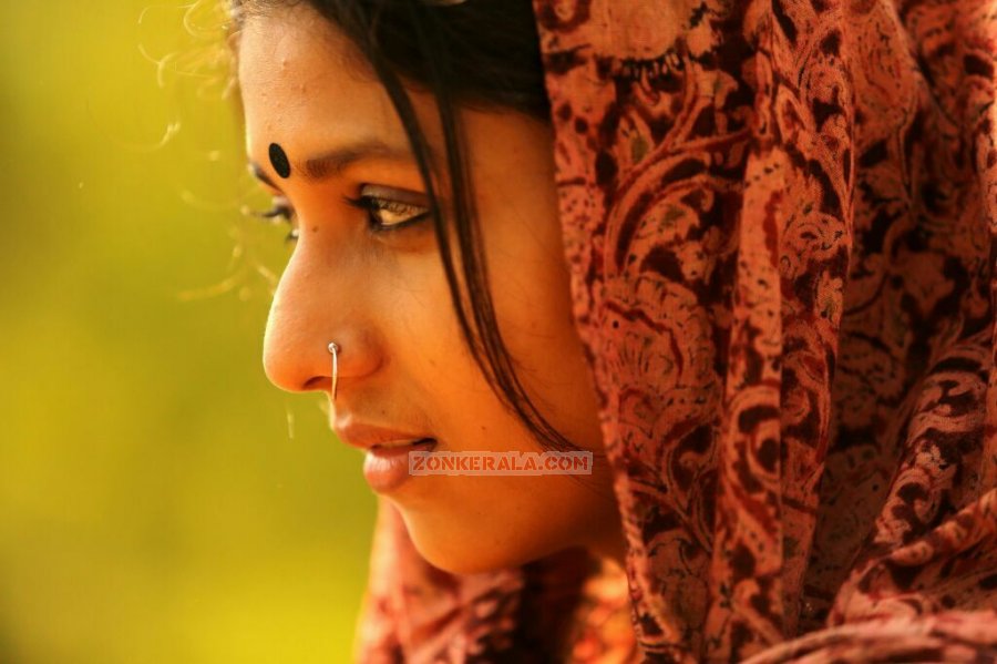 Actress Saanika Nambiar 9111