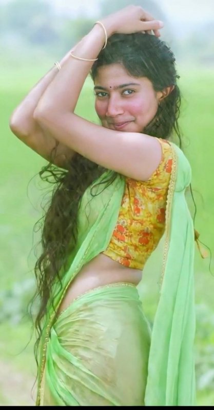 Sai Pallavi Malayalam Heroine New Stills 9873