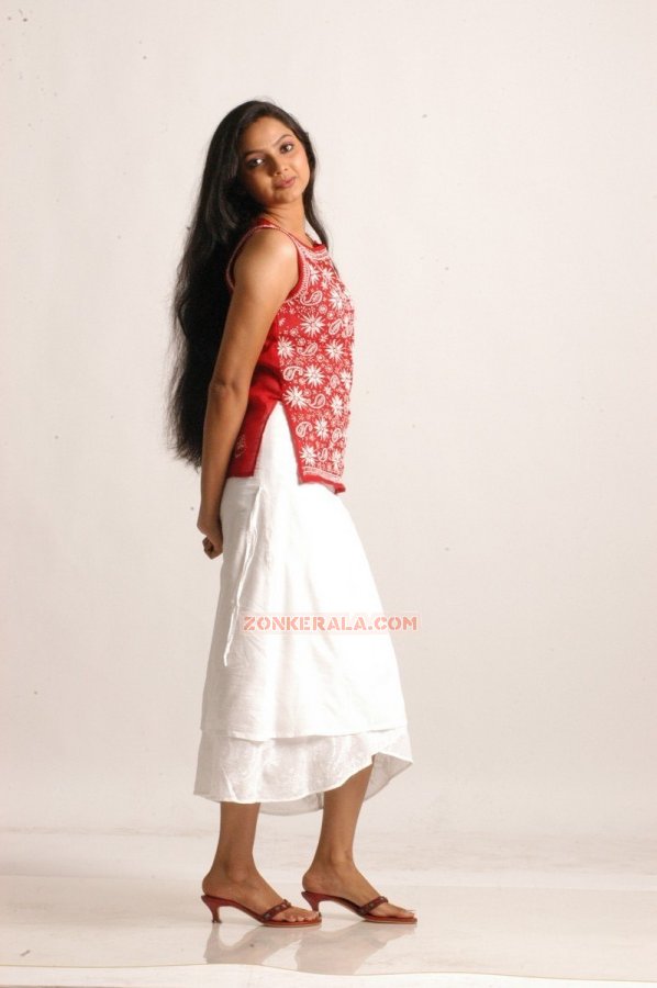 Actress Samvrutha Sunil Photos 8671
