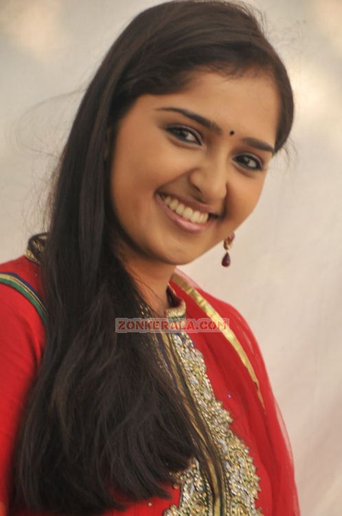 Sanusha Stills 8157