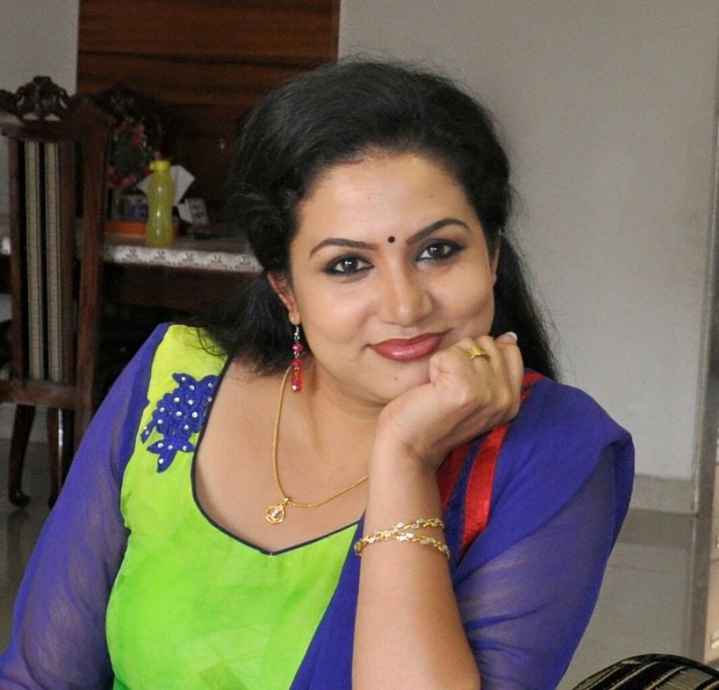 Film Actress Sheelu Abraham New Picture 6381