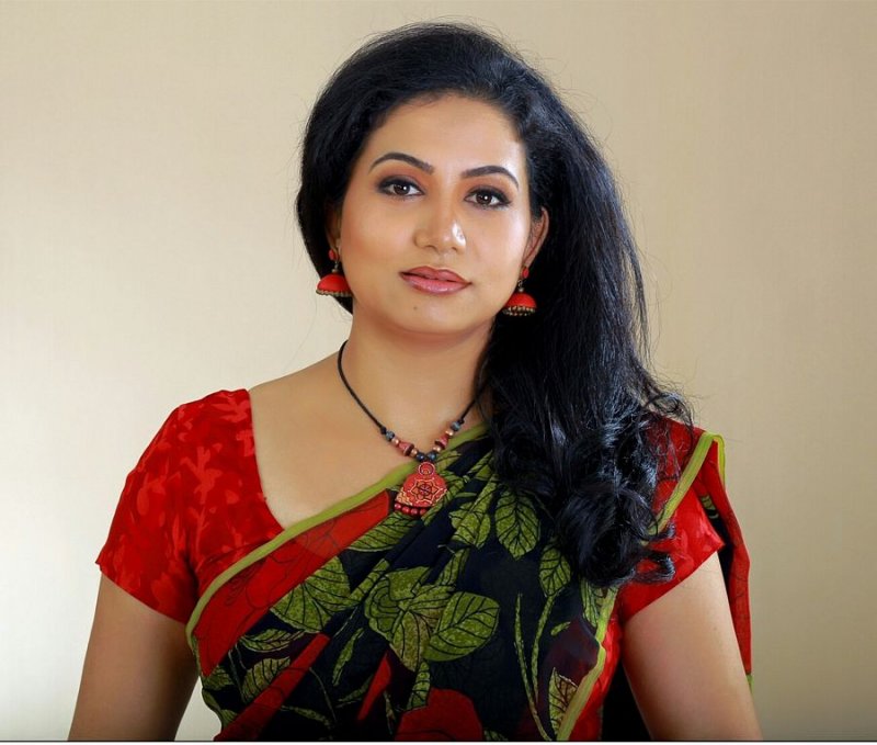 Sheelu Abraham Malayalam Heroine Latest Picture 9468