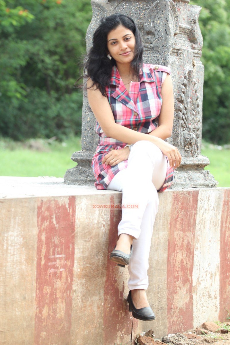 Malayalam Actress Shivada Nair 2698