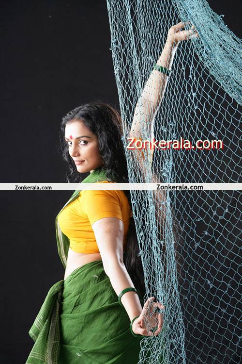 Swetha Menon Spicy Photo19