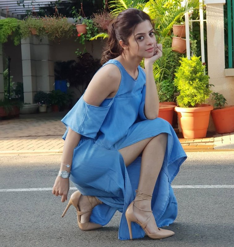 Recent Albums Vedhika Movie Actress 8581