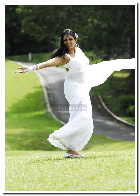Actress Vimala Raman 4