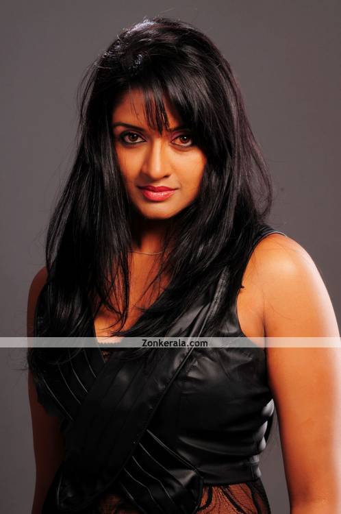 Vimala Raman Latest Hot Pictures 3