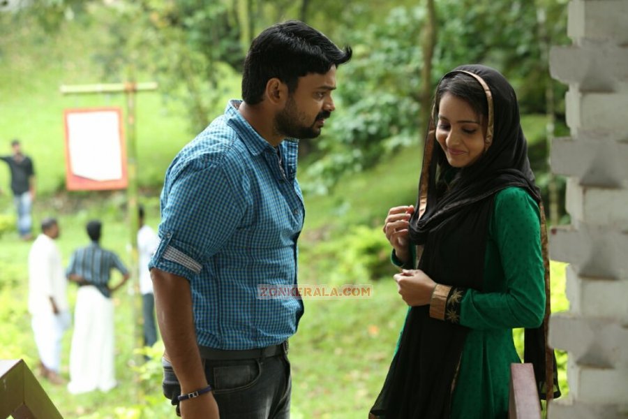 Kunchacko Boban Bhama In 101 Wedding 900