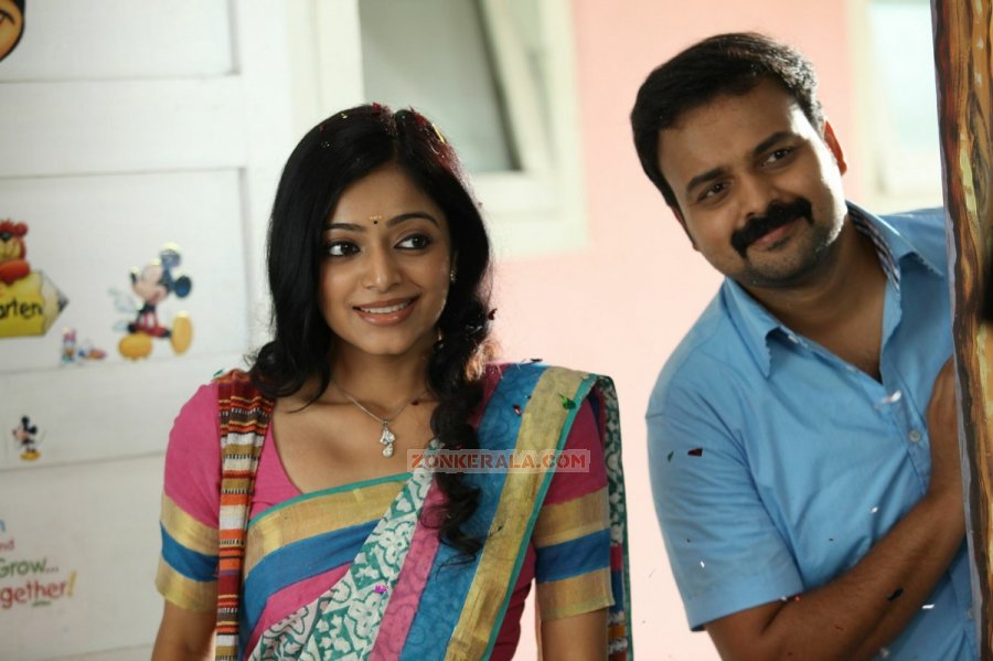 3 Dots Janani Iyer Kunchacko Boban 854