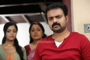 Janani Iyer Urmila Unni Kunchacko Boban 422